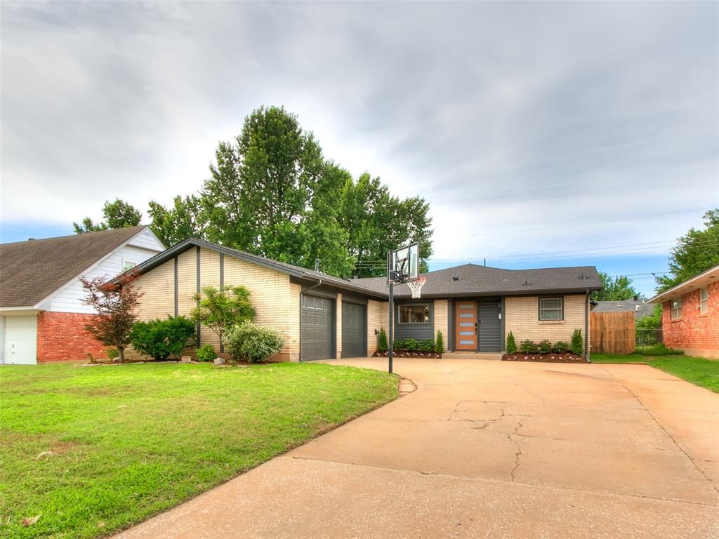 700 Greenwood Drive, Midwest City, OK 73110