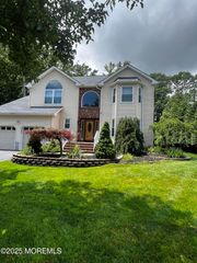 1624 Melville Street, Oakhurst, NJ 07755