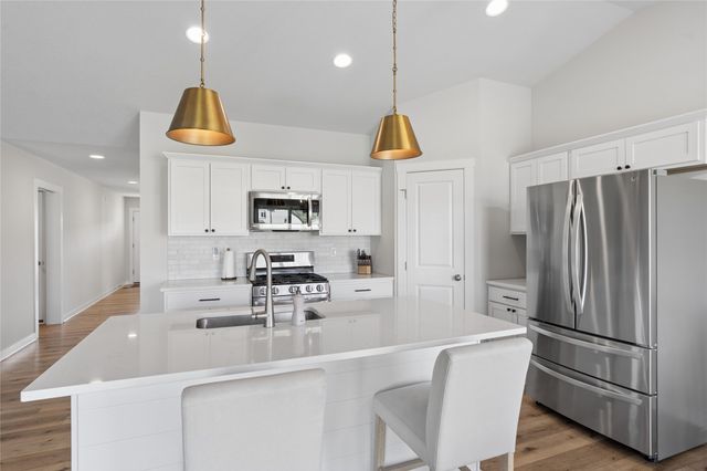 1500 Red Cedar Lane, Granger, IA 50109