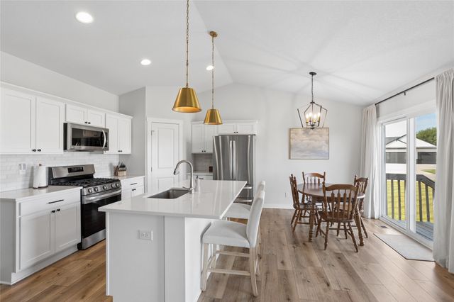 1500 Red Cedar Lane, Granger, IA 50109