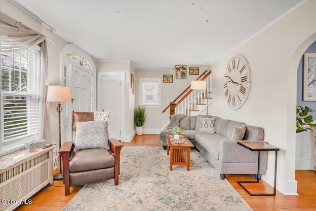 1472 Baker Avenue, Niskayuna, NY 12309