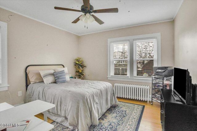 1472 Baker Avenue, Niskayuna, NY 12309