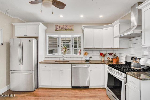 1472 Baker Avenue, Niskayuna, NY 12309