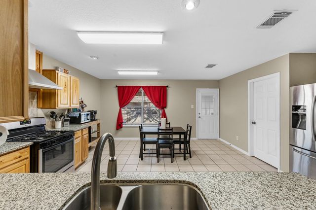 3115 Centennial Village Drive, Pearland, TX 77584