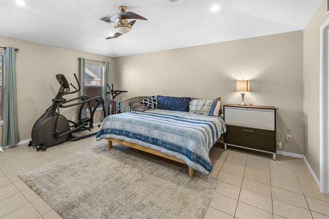 3115 Centennial Village Drive, Pearland, TX 77584