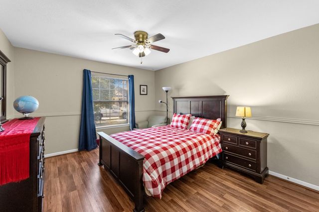 3115 Centennial Village Drive, Pearland, TX 77584