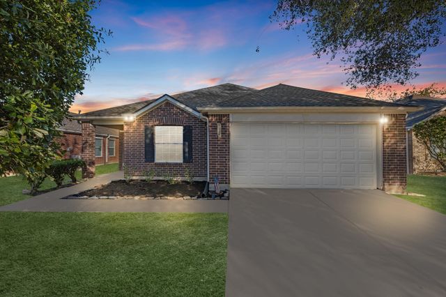 3115 Centennial Village Drive, Pearland, TX 77584