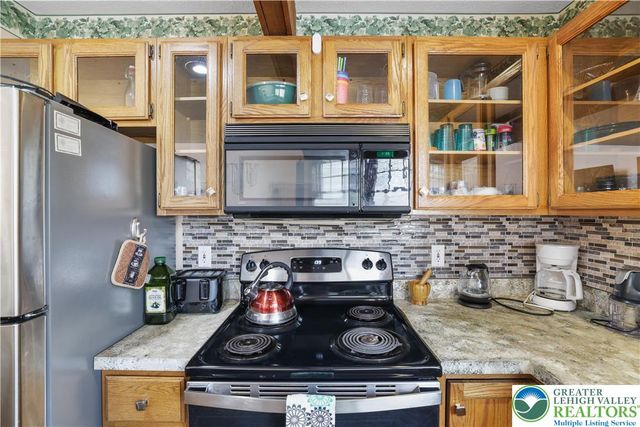 426 Oak Court, Jackson Twp, PA 18372