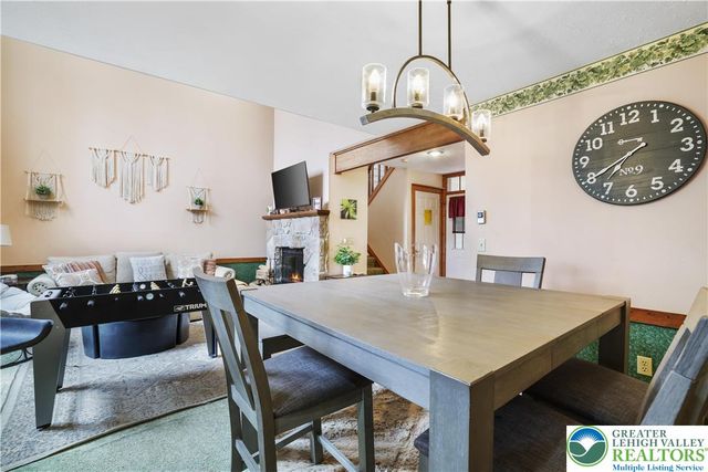 426 Oak Court, Jackson Twp, PA 18372