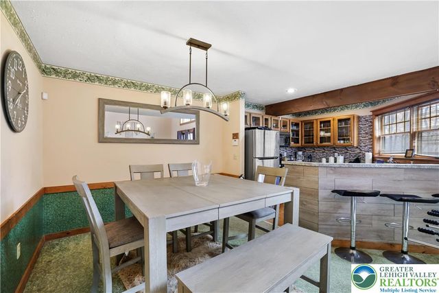 426 Oak Court, Jackson Twp, PA 18372