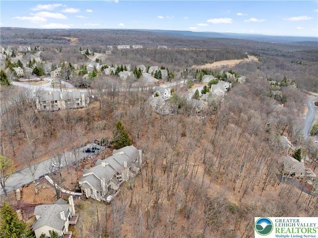 426 Oak Court, Jackson Twp, PA 18372