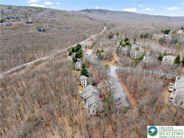 426 Oak Court, Jackson Twp, PA 18372