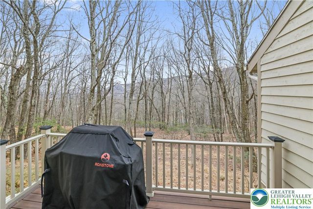 426 Oak Court, Jackson Twp, PA 18372