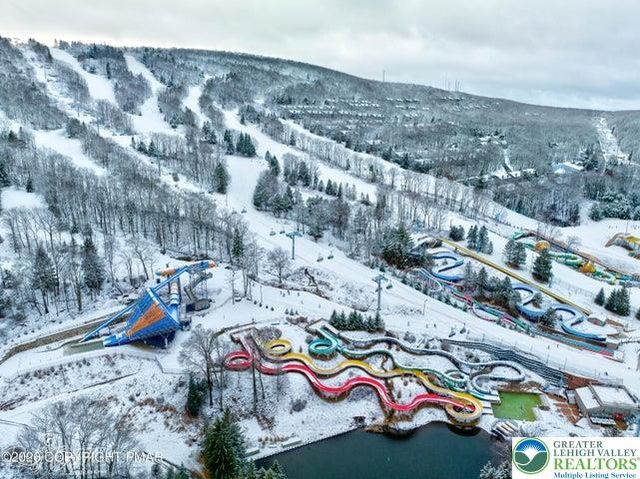 426 Oak Court, Jackson Twp, PA 18372