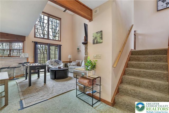 426 Oak Court, Jackson Twp, PA 18372