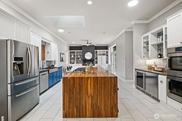 17247 SE 54th Place, Bellevue, WA 98006