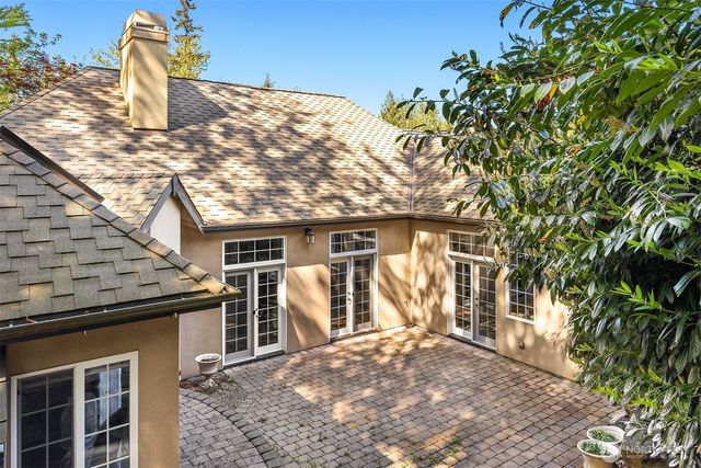 17247 SE 54th Place, Bellevue, WA 98006