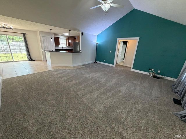 9301 Hedgewood Court, Evansville, IN 47725