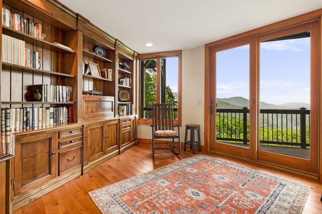 197 Cherry Knob Drive, Mars Hill, NC 28754