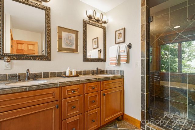 197 Cherry Knob Drive, Mars Hill, NC 28754