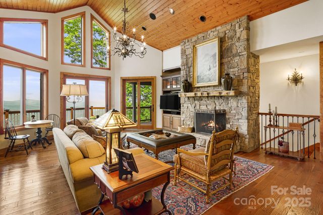 197 Cherry Knob Drive, Mars Hill, NC 28754