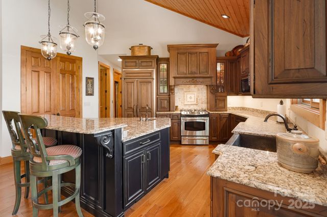 197 Cherry Knob Drive, Mars Hill, NC 28754