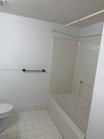 9905 Westwood Dr 18-3, Tamarac, FL 33321