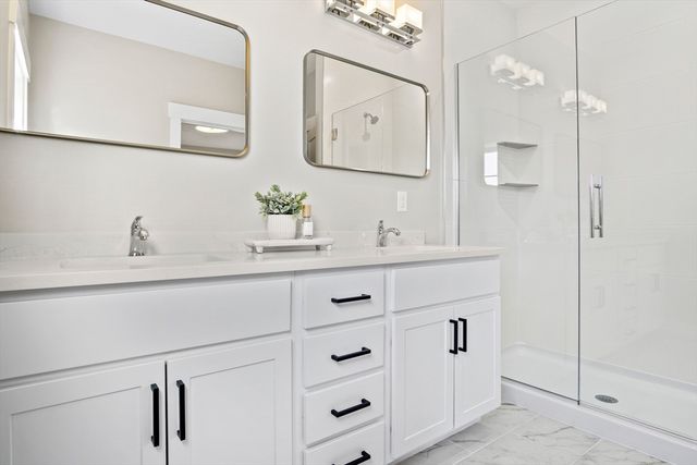 5 Chartwell 87, Worcester, MA 01609