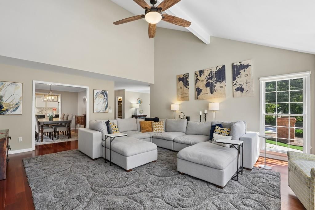 Image 16 of property listing at 1132 Oakland Trace NE, Brookhaven, GA 30319