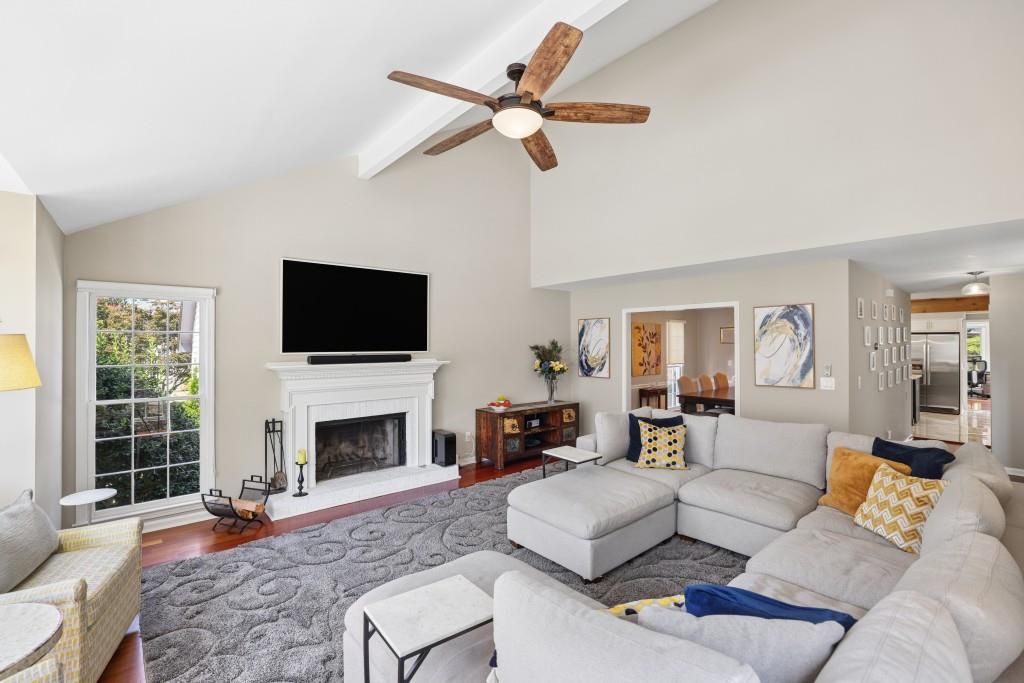 Image 2 of property listing at 1132 Oakland Trace NE, Brookhaven, GA 30319