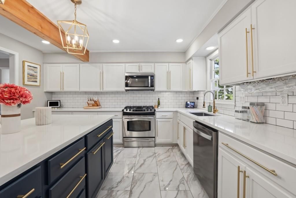 Image 21 of property listing at 1132 Oakland Trace NE, Brookhaven, GA 30319