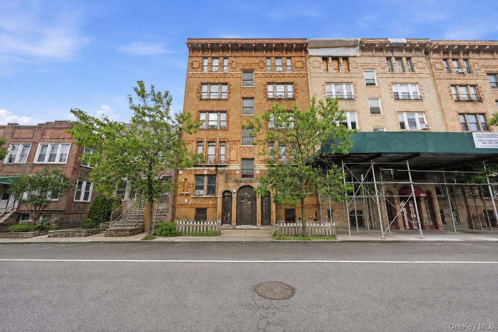 1226 Evergreen Avenue, Bronx, NY 10472 — photo 3