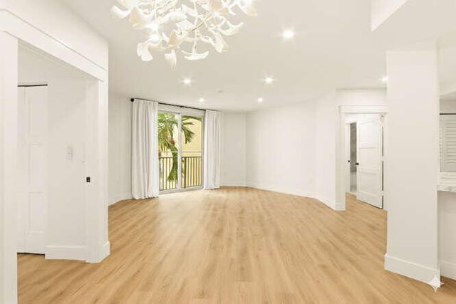 720 S Sapodilla Avenue 304, West Palm Beach, FL 33401