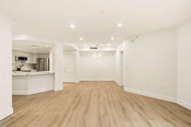 720 S Sapodilla Avenue 304, West Palm Beach, FL 33401