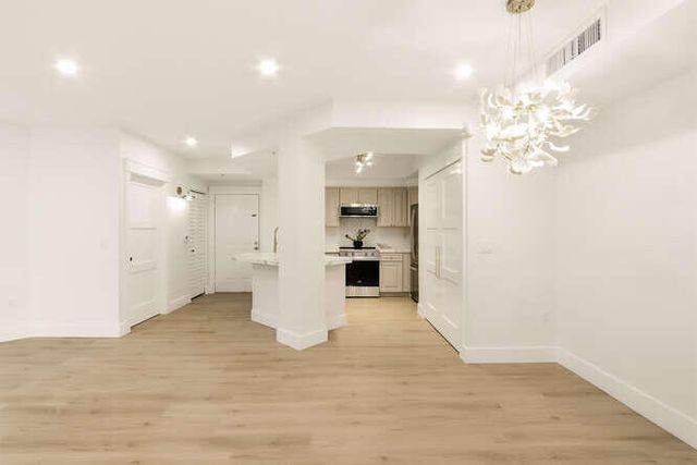 720 S Sapodilla Avenue 304, West Palm Beach, FL 33401