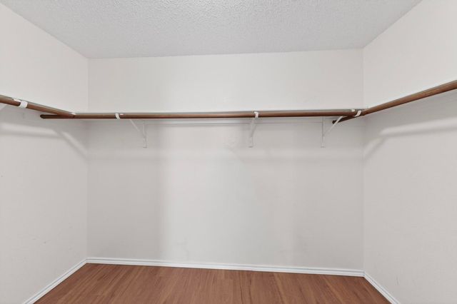 2016 Swenson Court, Grand Prairie, TX 75052