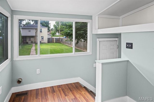 329 Houston Street, St Charles, MO 63301
