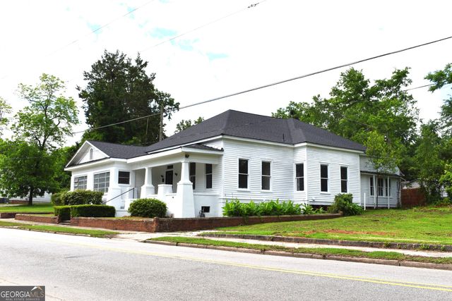 210 E Church Street, Sandersville, GA 31082