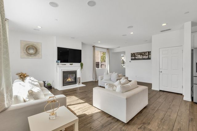 2816 Balaton Ct, Antelope, CA 95843