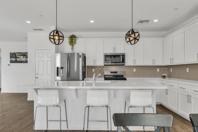 2816 Balaton Ct, Antelope, CA 95843