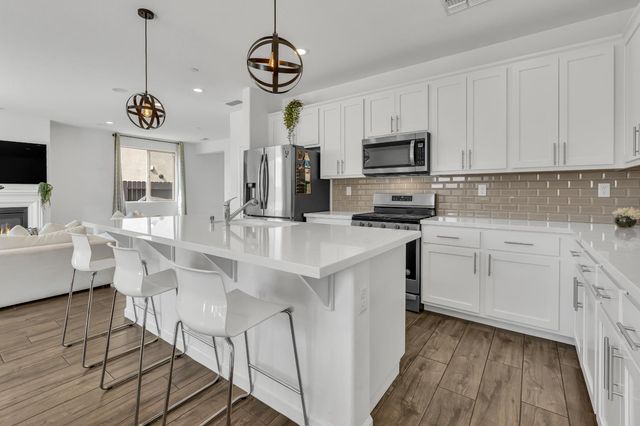 2816 Balaton Ct, Antelope, CA 95843