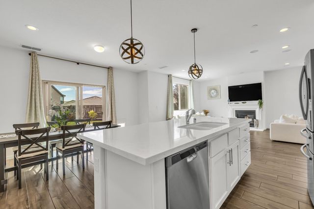 2816 Balaton Ct, Antelope, CA 95843