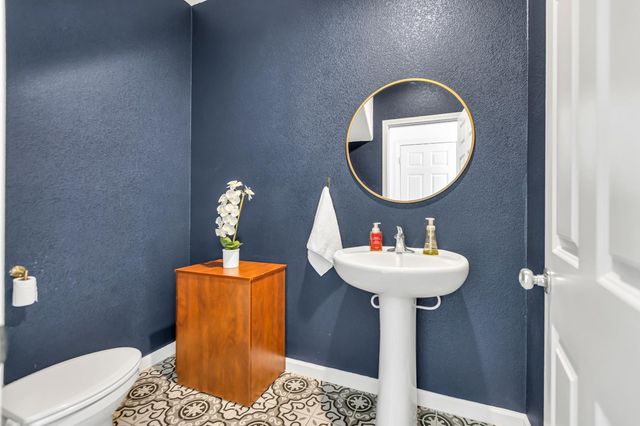 2816 Balaton Ct, Antelope, CA 95843