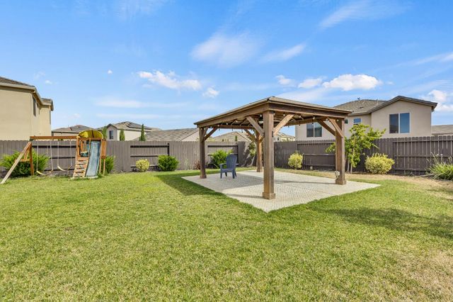 2816 Balaton Ct, Antelope, CA 95843