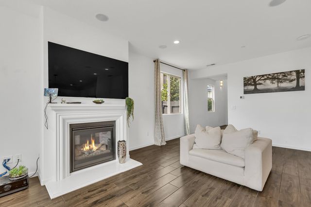 2816 Balaton Ct, Antelope, CA 95843