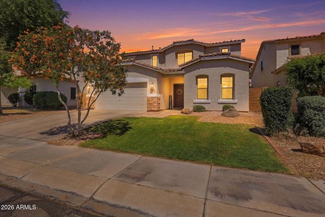 388 E Harold Drive, San Tan Valley, AZ 85140