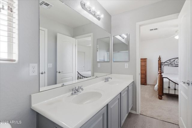 388 E Harold Drive, San Tan Valley, AZ 85140