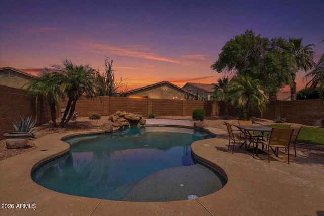388 E Harold Drive, San Tan Valley, AZ 85140