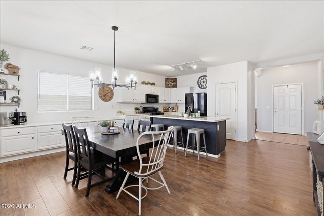 388 E Harold Drive, San Tan Valley, AZ 85140