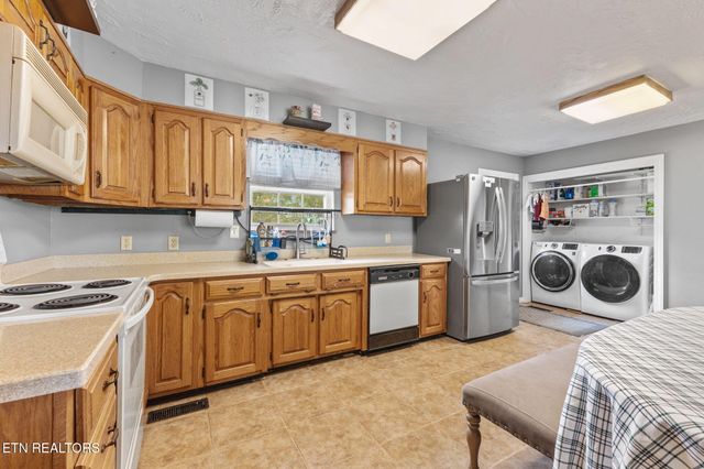 2530 Dogwood Lane, Talbott, TN 37877